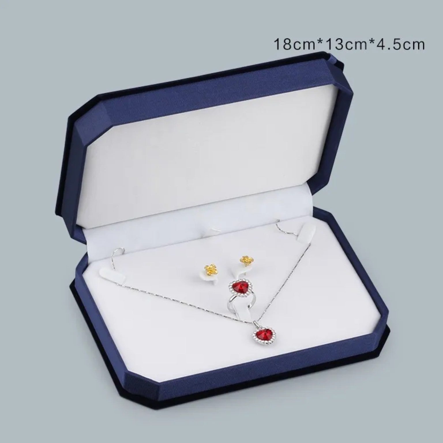 Paket 064 büyük takı seti kutusu 18 x 13 x 4,5 cm