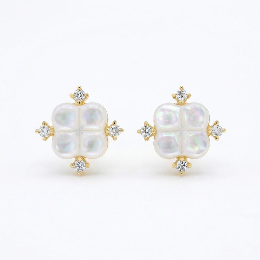 Iridescent Quatrefoil Pearl Studs – pearl earrings